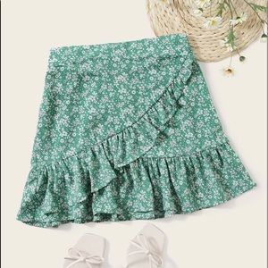 ROMWE ditsy floral wrap skirt